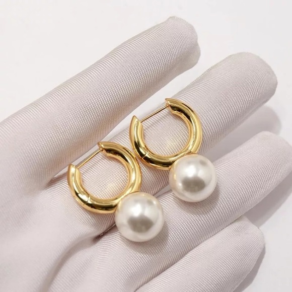 Big Imitation Pearl Gold Hoop Earrings - Picture 2 of 7
